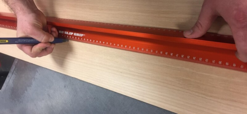 Swanson anti slip liniaal 121 cm sve21 - Afbeelding 4