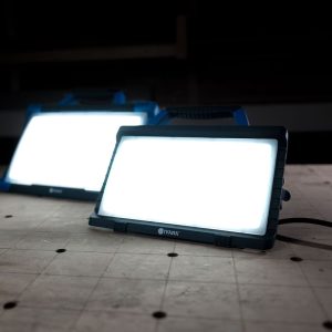 Ivana LED Bouwlamp Accro 45, 45 Watt, 4950 Lumen Klasse1, IP54, met 2 stopcontacten en 5 meter snoer 57183 - Afbeelding 2