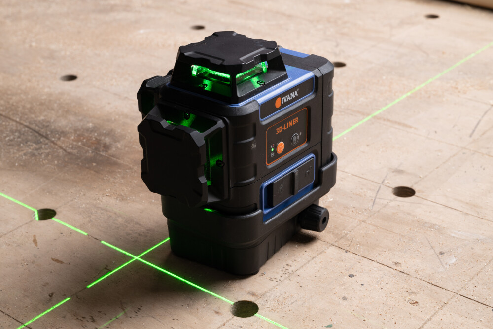 Ivana 3D Liner High-Power Laser met groene streep inclusief stelvoet stelvoet 56490